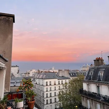 Cute Studio - Balconies Apartment